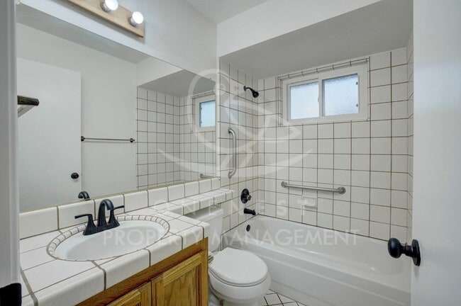 Building Photo - Walking distance to Joiner Park; GREAT corner lot home in Lincoln CA