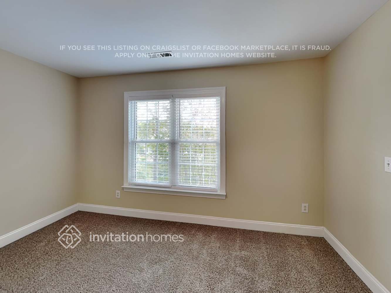 Building Photo - 9014 Sandpiper Dr