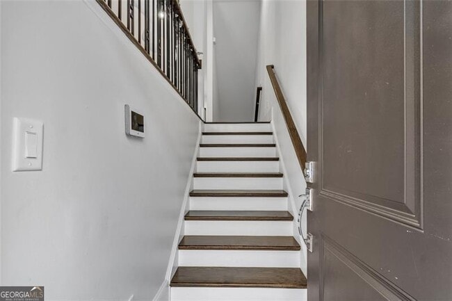 Building Photo - 1107 Briar Cove Cir