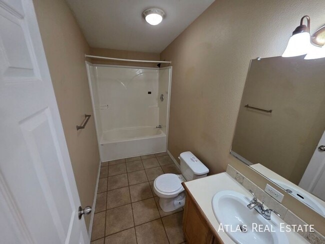 Building Photo - 2990 W C St