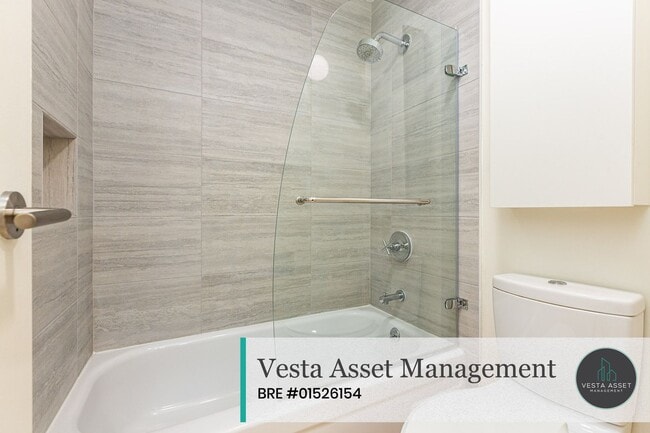 Building Photo - 135 Red Rock Way