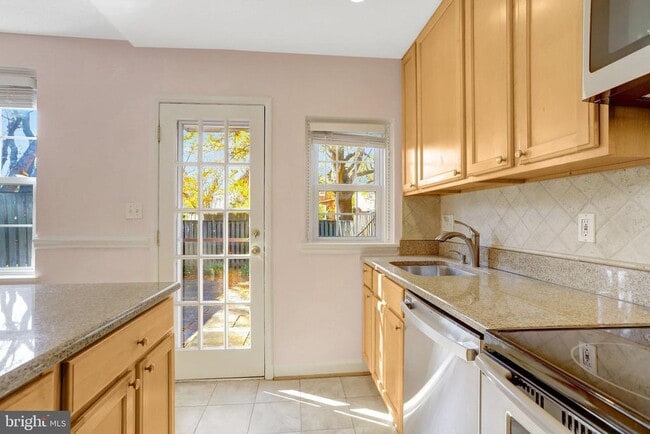 Building Photo - 4326 36th St S