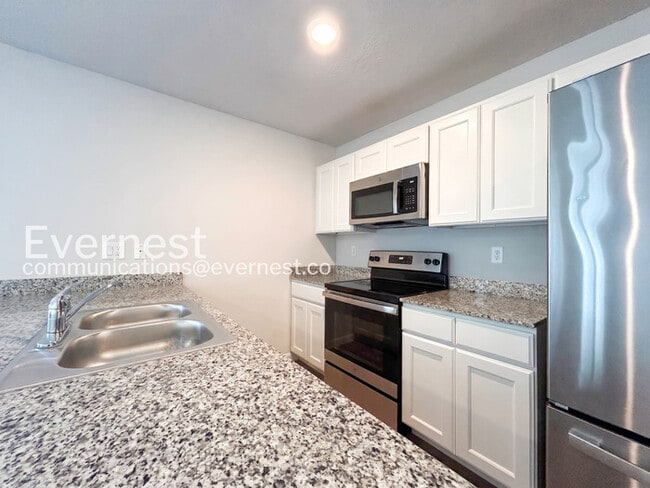 Building Photo - 4 Sea Ship Pl