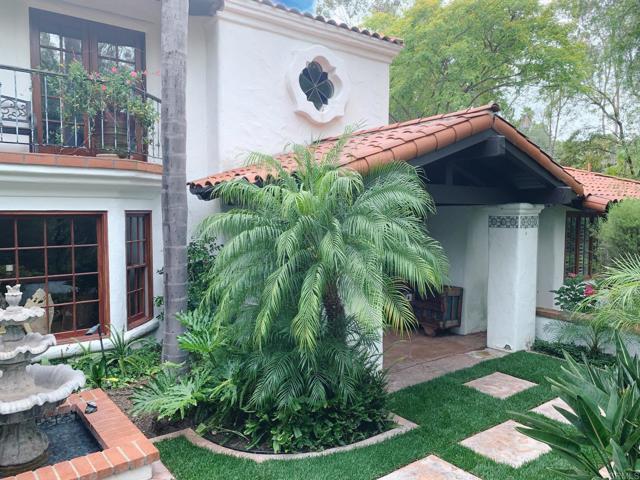 Building Photo - 7401 Luna De Oro