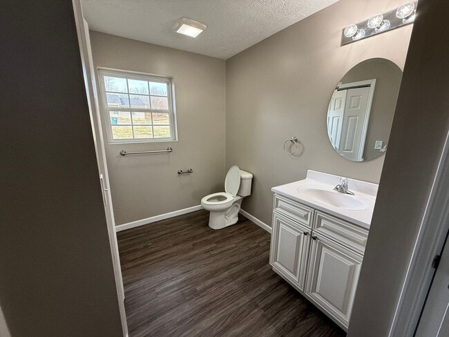 Building Photo - 3 bedroom 2 bath Single Family Home White Pine, TN