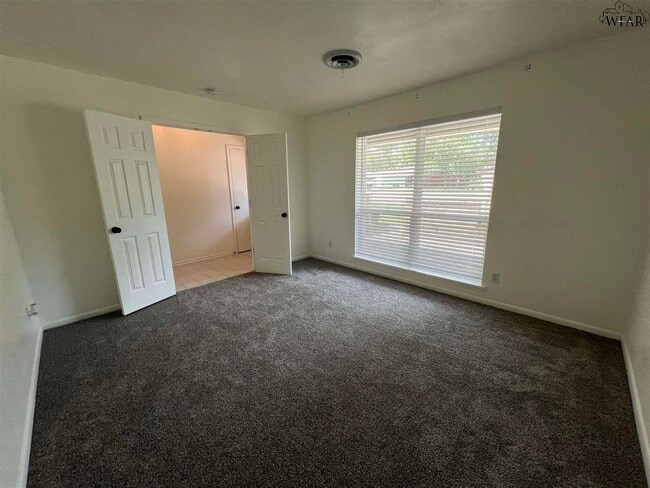 Building Photo - 3505 Regina Cir
