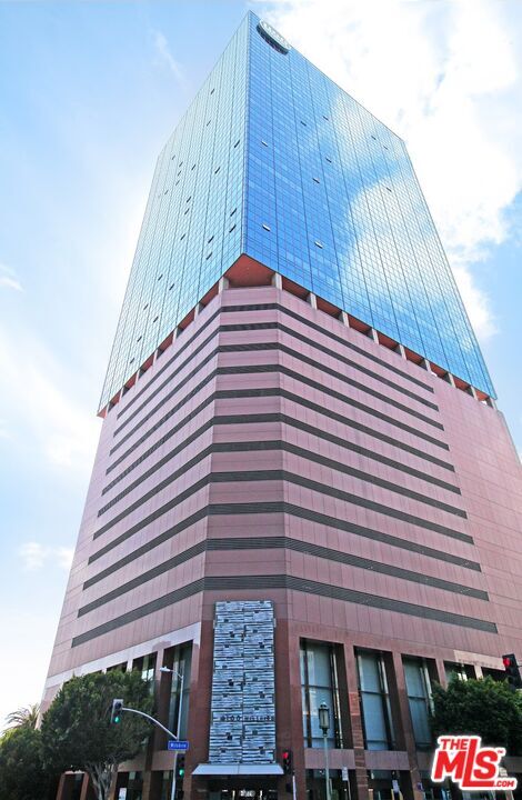 Building Photo - 1100 Wilshire Blvd