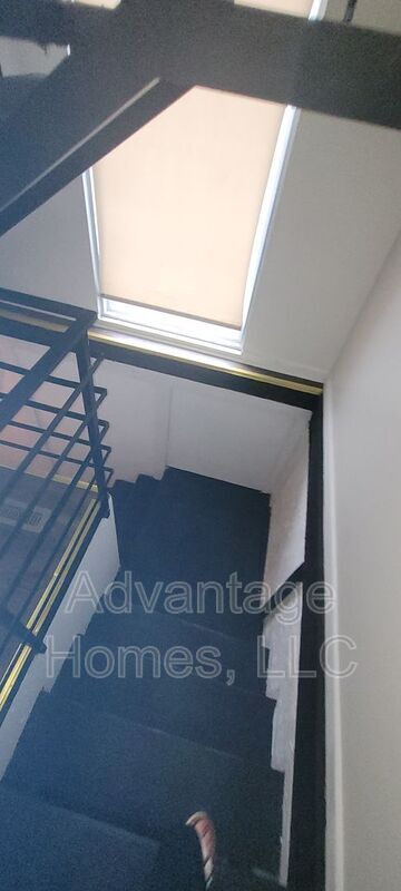 Building Photo - 829 N 70th Terrace