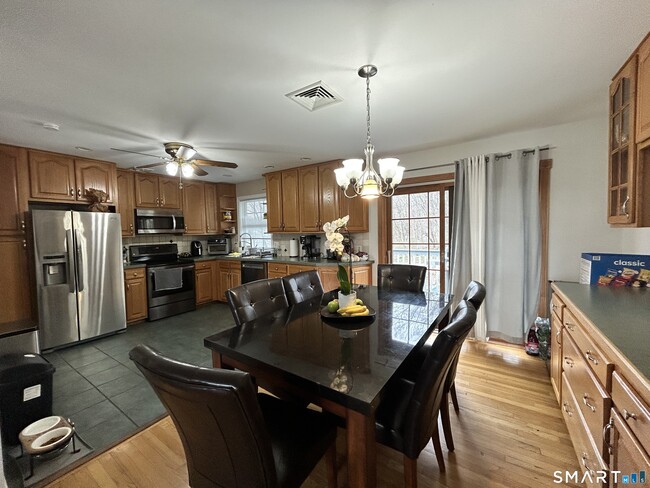 Building Photo - 39 Asia Cir