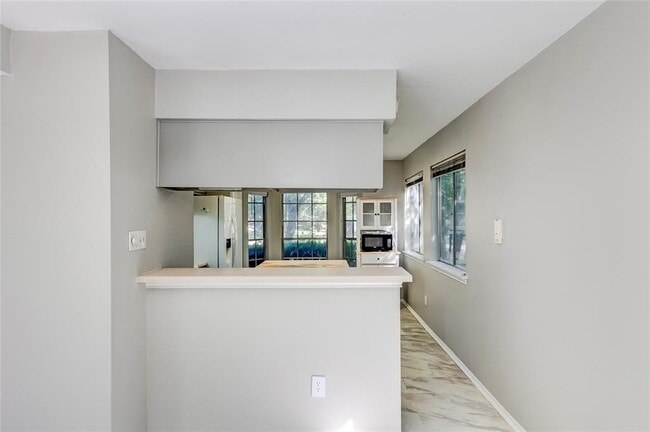 Building Photo - 6415 Jennings Dr