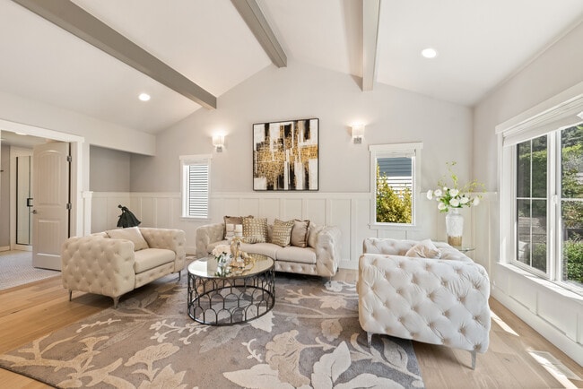 Building Photo - 6119 114th Ave NE