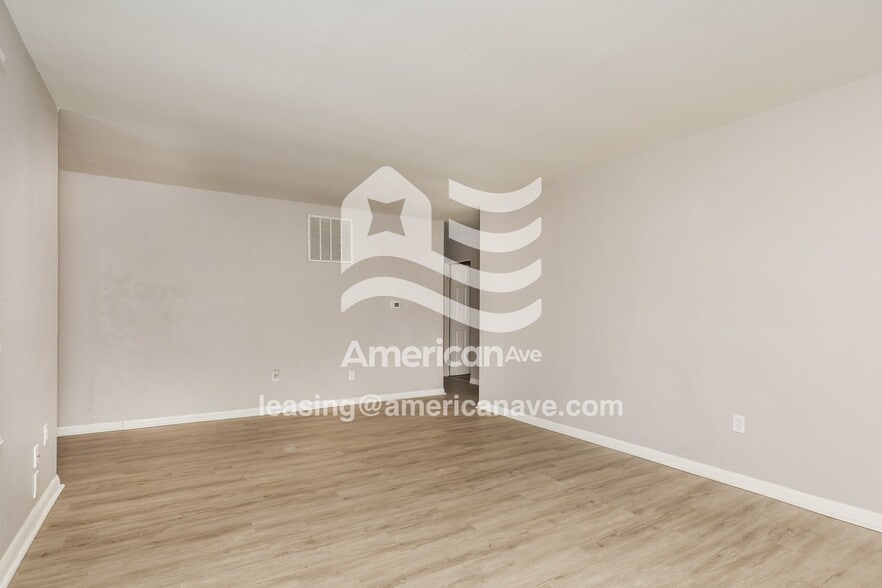 Building Photo - 3912 Lori Sue Ave