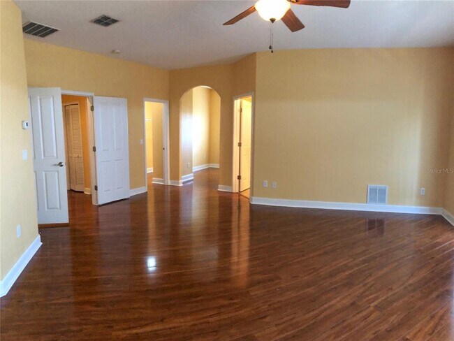 Building Photo - 6517 Channelside Dr