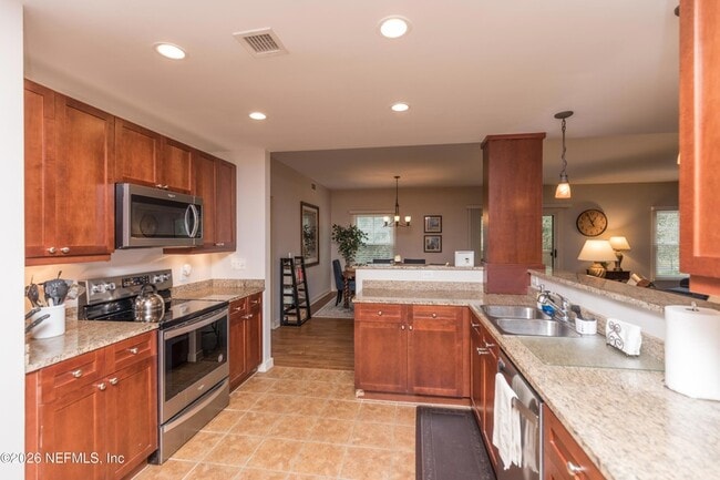 Building Photo - 945 Registry Blvd