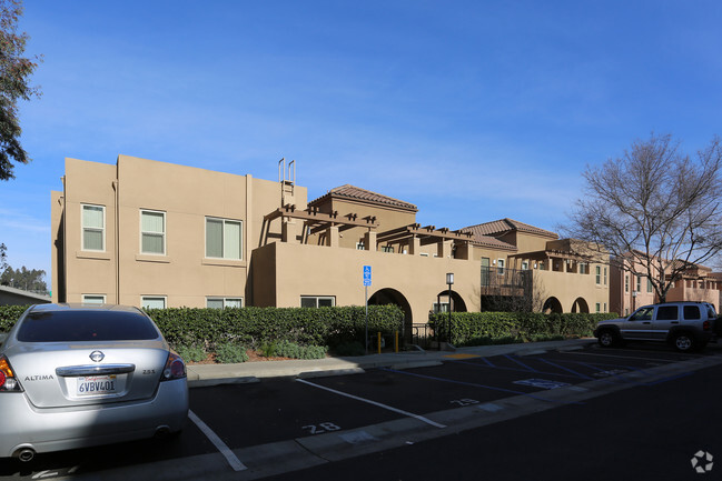 Building Photo - Campina Court Apartments