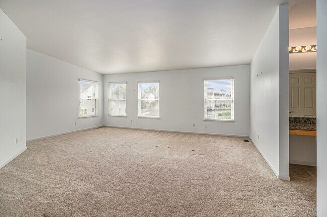 Building Photo - 1304 N Bay Dr