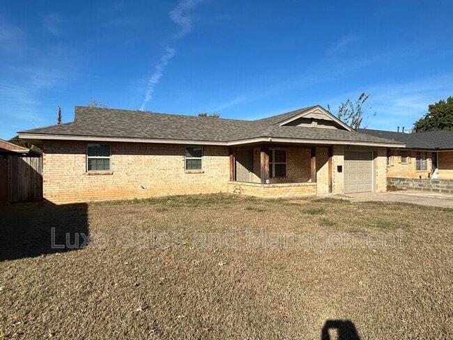 Building Photo - 605 Moraine Ave