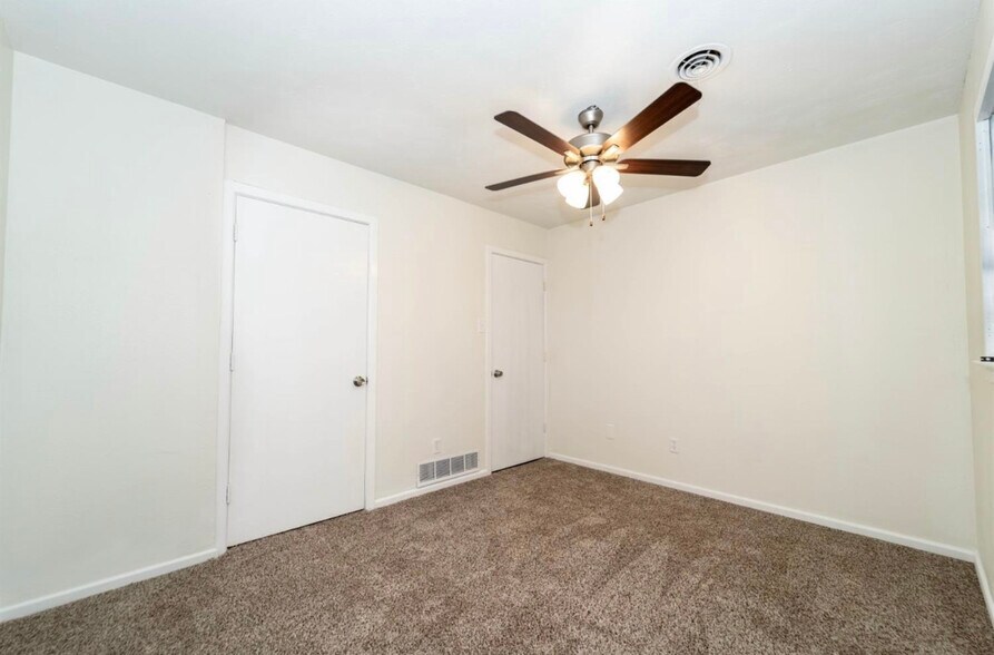 Building Photo - 4939 47th St