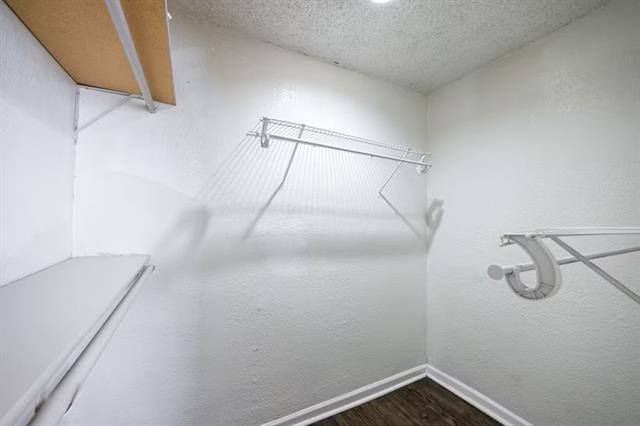 Building Photo - 5418 Reiger Ave