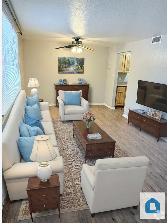 Building Photo - Beautiful 2 bed 1 bath apartment in the he...