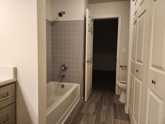 Building Photo - 2822 Gypsum Cir