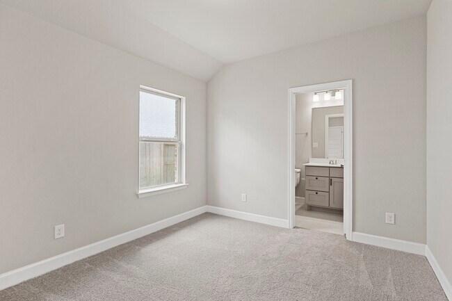 Building Photo - 27122 Butterfly Mint Ln