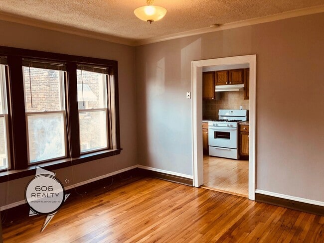 Building Photo - 5218 W Crystal St