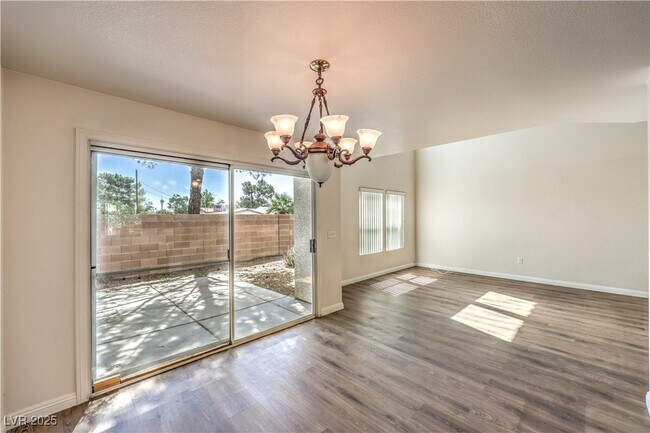 Building Photo - 1452 Rothwell Ct