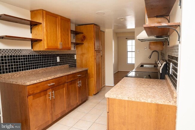 Building Photo - 3728 Capulet Terrace