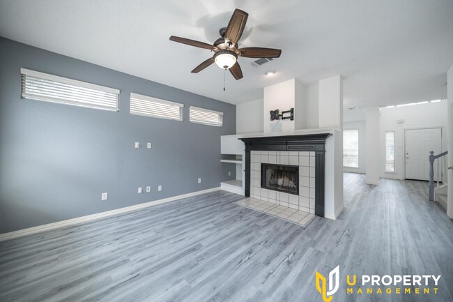 Building Photo - Stylish 3-Bedroom Home in Flower Mound