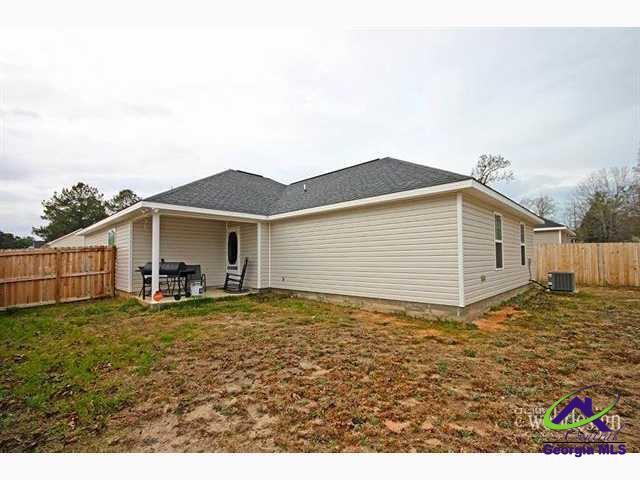 Building Photo - 302 Laurel Woods Dr