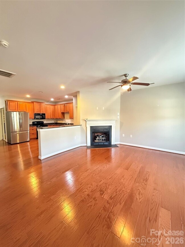 Building Photo - 5675 Stafford Rd