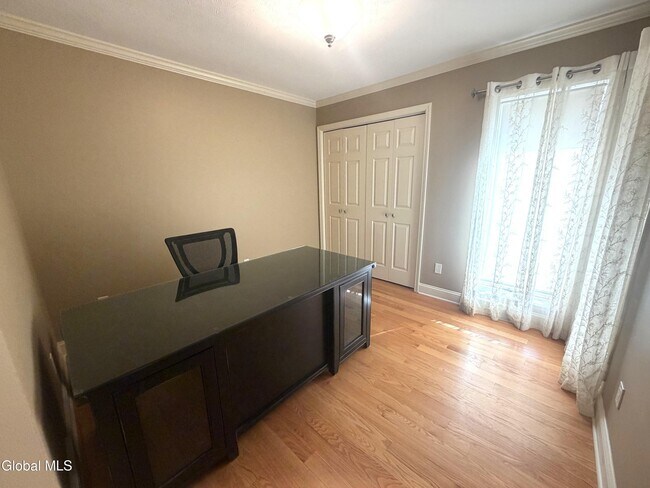 Building Photo - 53 Huntleigh Dr