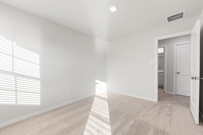 Building Photo - 302 Brazen Forest Trl