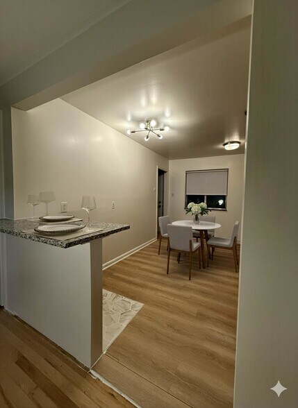 Kitchen - 3807 Rochester Rd