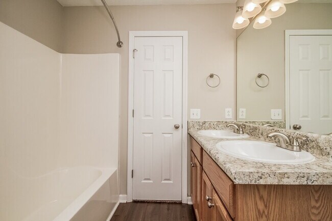 Building Photo - 5082 Cornelius Dr