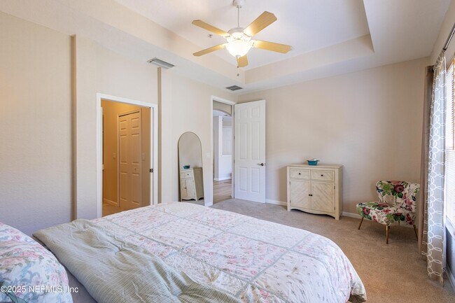 Building Photo - 135 Calle el Jardin
