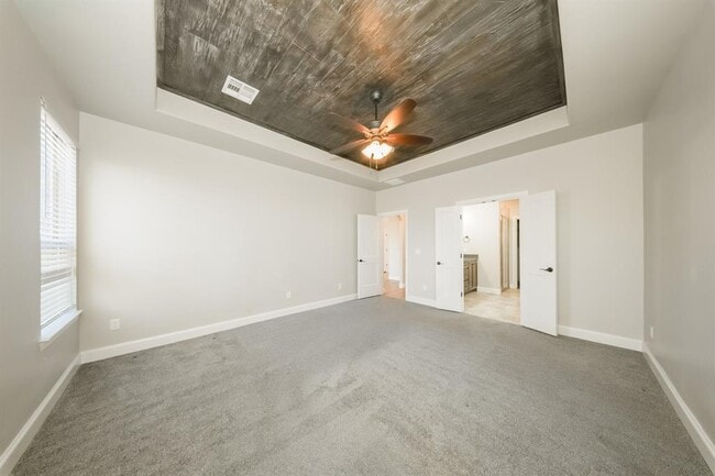 Building Photo - 2517 SE 38th St