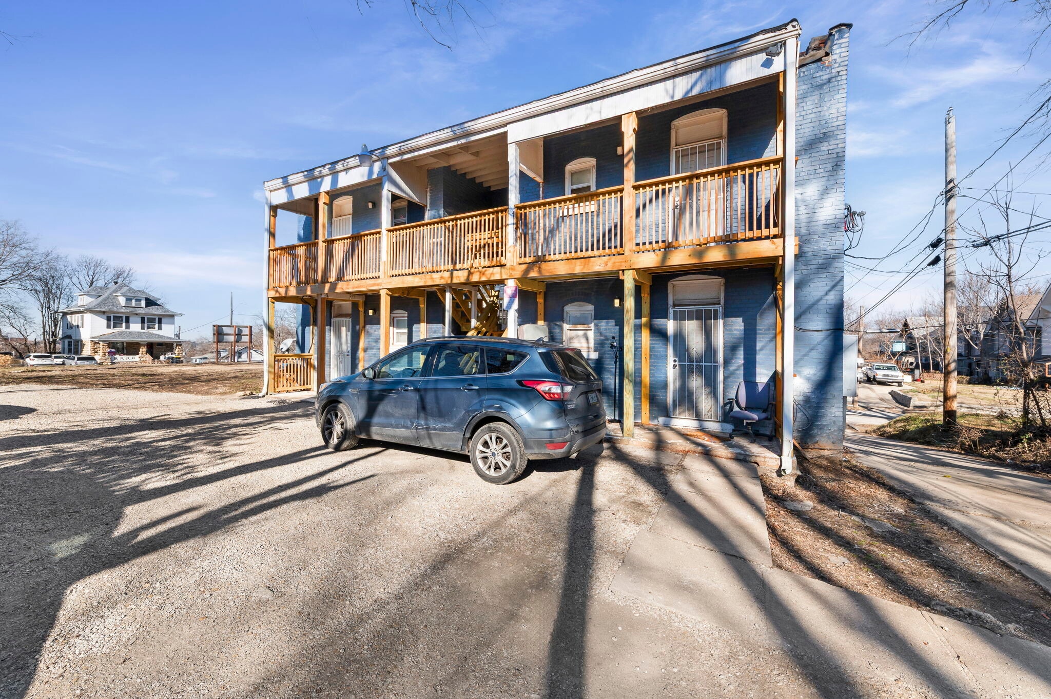 Building Photo - 2207 E 24th Ter