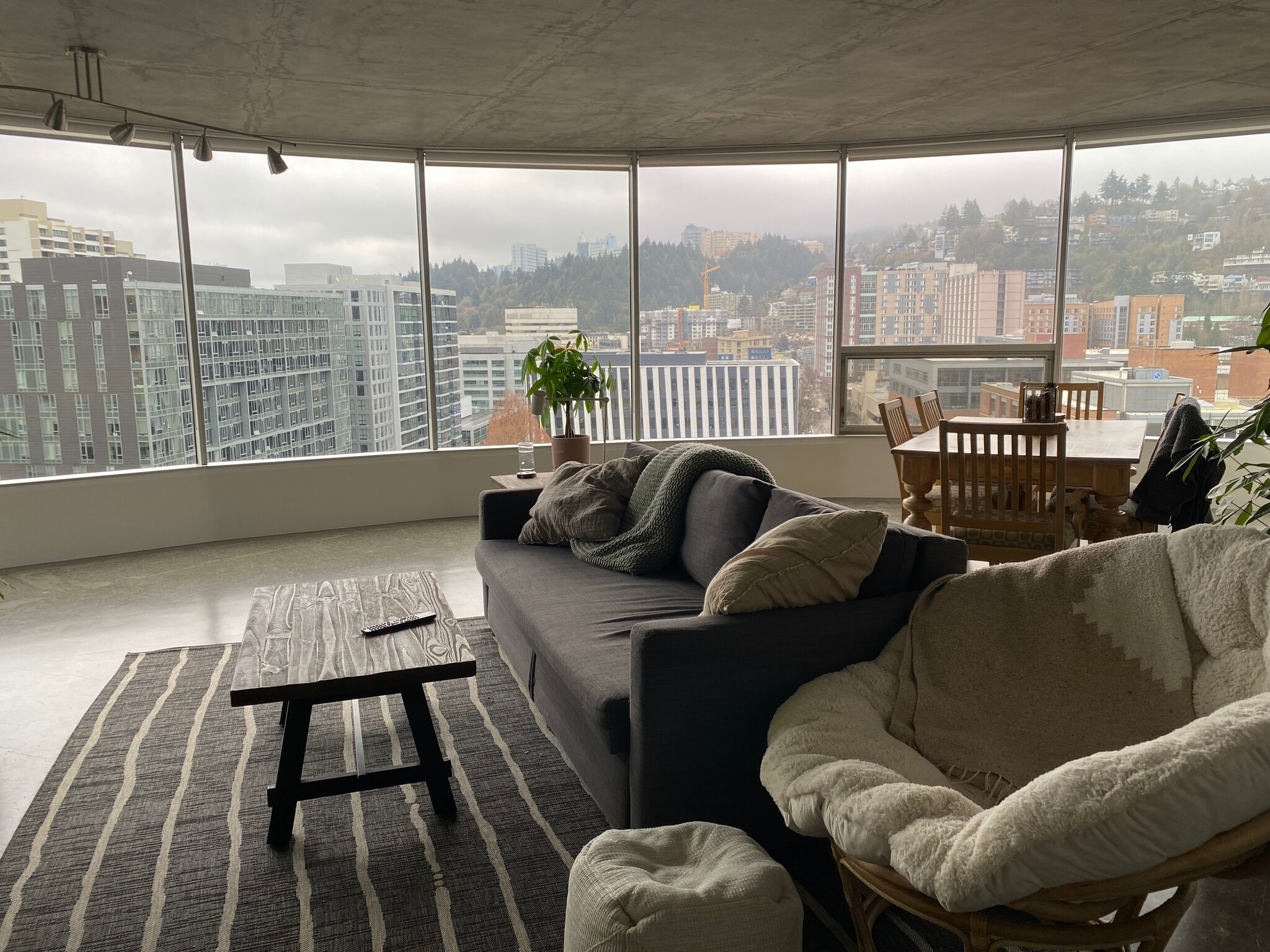 Building Photo - 1500 SW 5th Ave