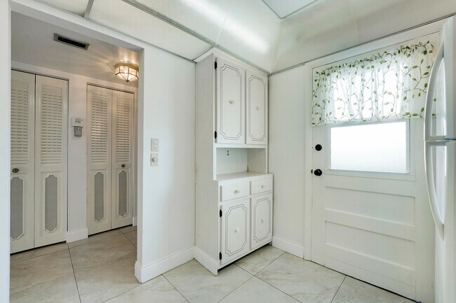 Building Photo - 6161 NW 2nd Ave