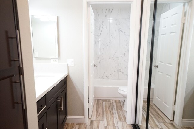 Building Photo - SHOWINGS AVAILABLE NOW