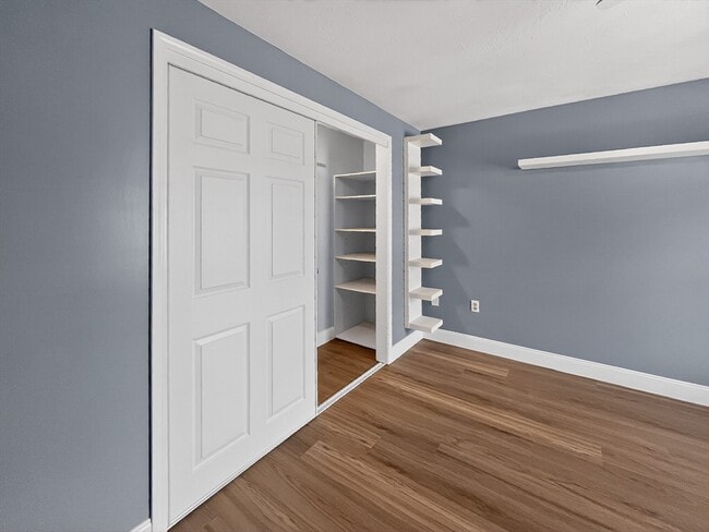 Building Photo - 213 Bayberry Hill Ln