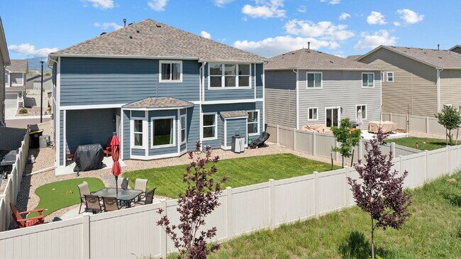 Building Photo - "Spacious 4-Bed Sanctuary with 3.5 Baths in Fountain, CO – Your Perfect Home Awaits!"