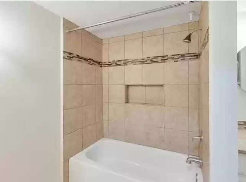 Building Photo - 11480 Audelia Rd