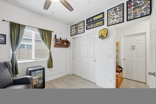 Building Photo - 21359 W Alvarado Rd