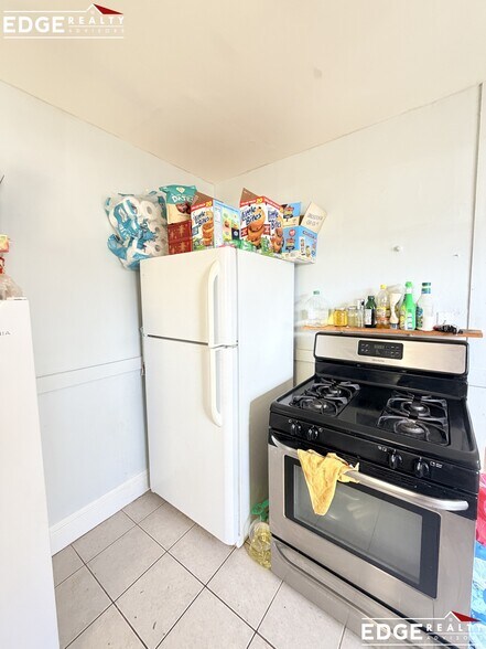 Building Photo - 30 Slade St