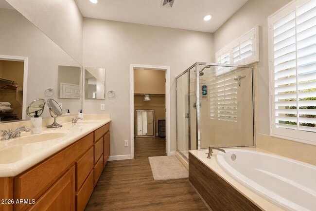 Building Photo - 41705 N Maidstone Ct
