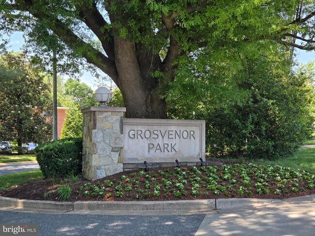 Building Photo - 10432 Rockville Pike