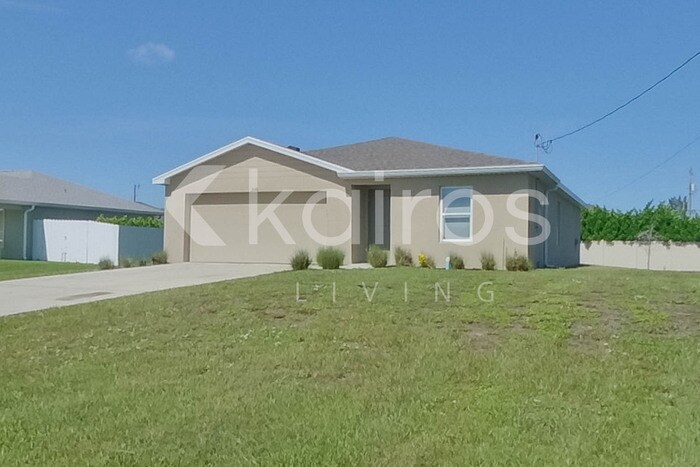 Building Photo - 2140 NW 22nd Ave
